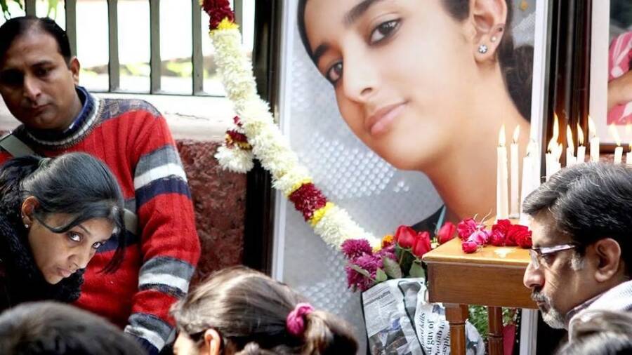 13 Yaşındaki Aarushi Talwar'ın Çözülemeyen Cinayeti